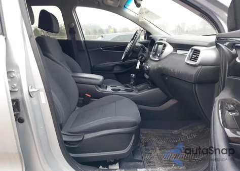 2017 Kia Sorento 2.4L Lx z USA, uszkodzony, nr VIN 5XYPGDA36HG246227